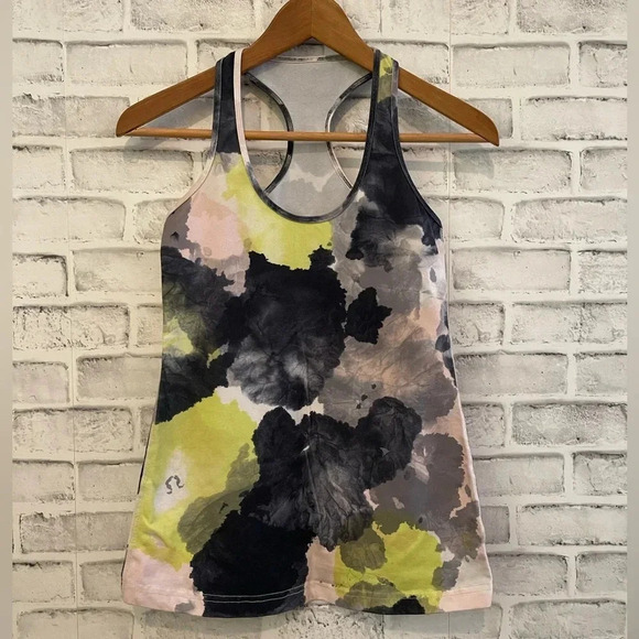 Women’s Lululemon cool watercolor racerback tank top, Size 4 - Picture 1 of 4